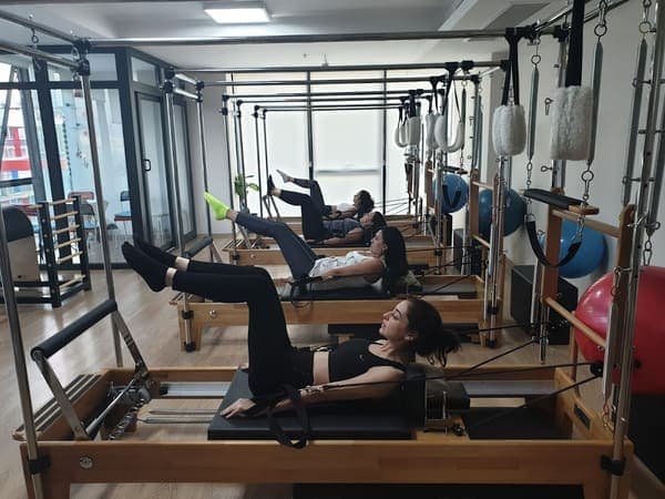Bayraklı As Pilates — Bayraklı pilates stüdyosu