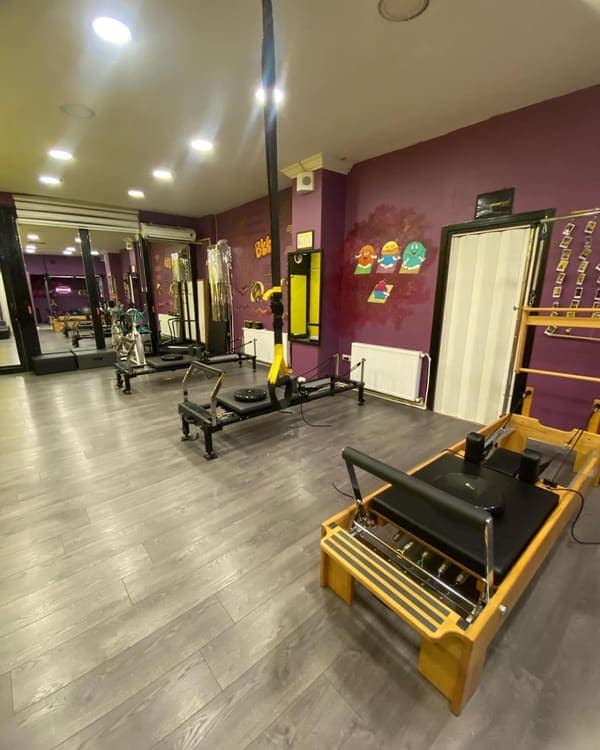Bee Pilates Studio — Üsküdar pilates stüdyosu
