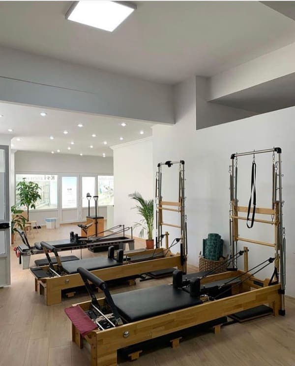 Koi Pilates Studio — Narlıdere pilates stüdyosu