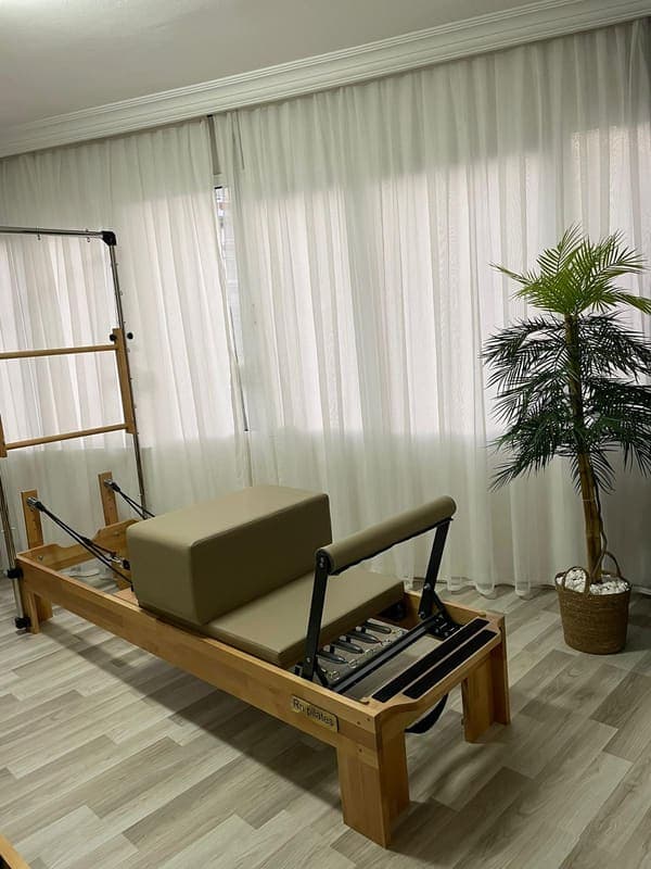 LivCore Pilates Stüdyo — Konak pilates stüdyosu