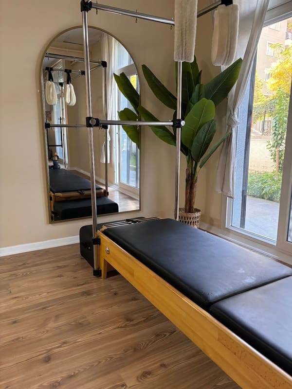 Pause Pilates Studio — Buca pilates stüdyosu