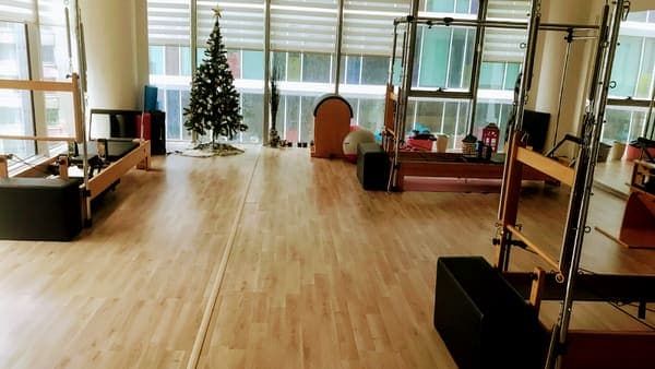 Pink Pilates — Esenyurt pilates stüdyosu