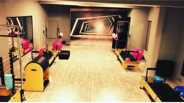 PT reformer studio — Erdemli pilates stüdyosu