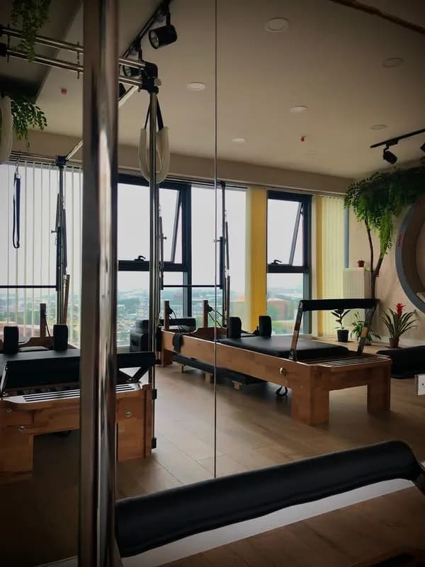 Pilates Lórien — Yunusemre pilates stüdyosu