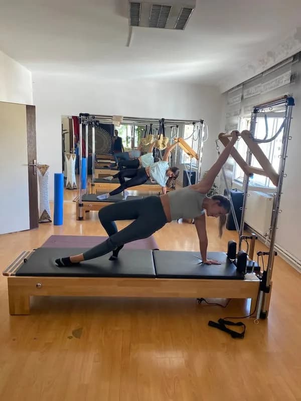 Harmoni pilates &. Cafe — İpekyolu pilates stüdyosu