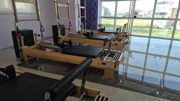 Kulüp Pilates - iskenderun reformer — İskenderun pilates stüdyosu