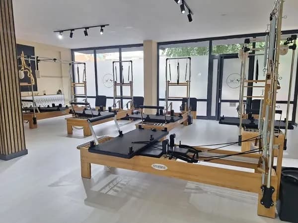 M2 Pilates Studio — Altıeylül pilates stüdyosu