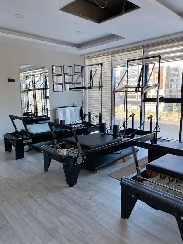 Pilates By Pervin Reformer studio — Kayapınar pilates stüdyosu