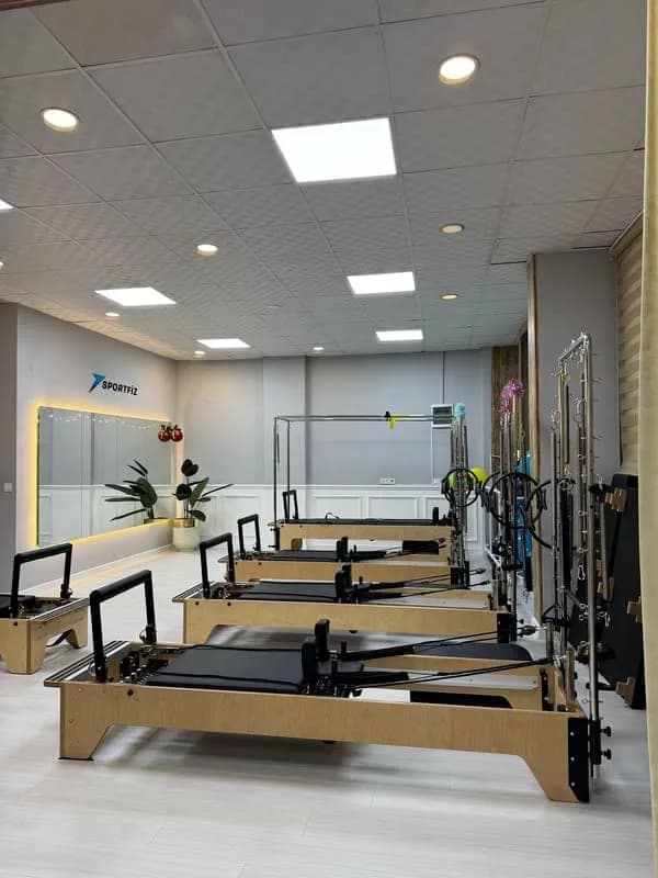 Sportfiz Buca Koop. | Reformer Pilates Studio — Buca pilates stüdyosu