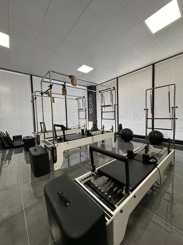St-udio Reformer Pilates- Şemikler Şubesi — Pamukkale pilates stüdyosu