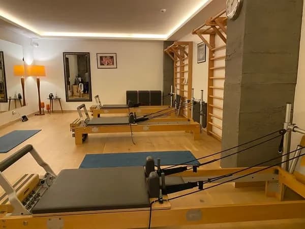 Niche pilates & yoga — Kadıköy pilates stüdyosu