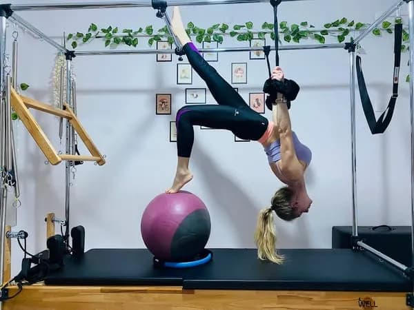 Miyav Pilates — Fatih pilates stüdyosu