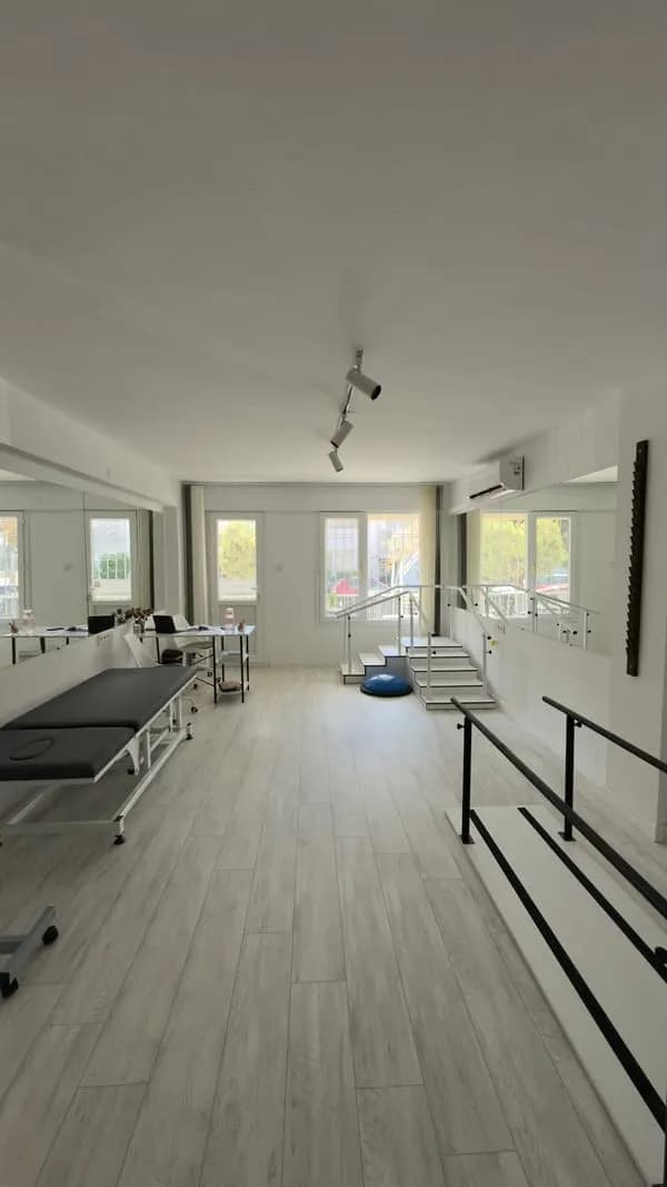 Kuşadası Fizik Tedavi ve Klinik Reformer Pilates | Fizyoterapist Eylül Torunbalcı — Kuşadası pilates stüdyosu