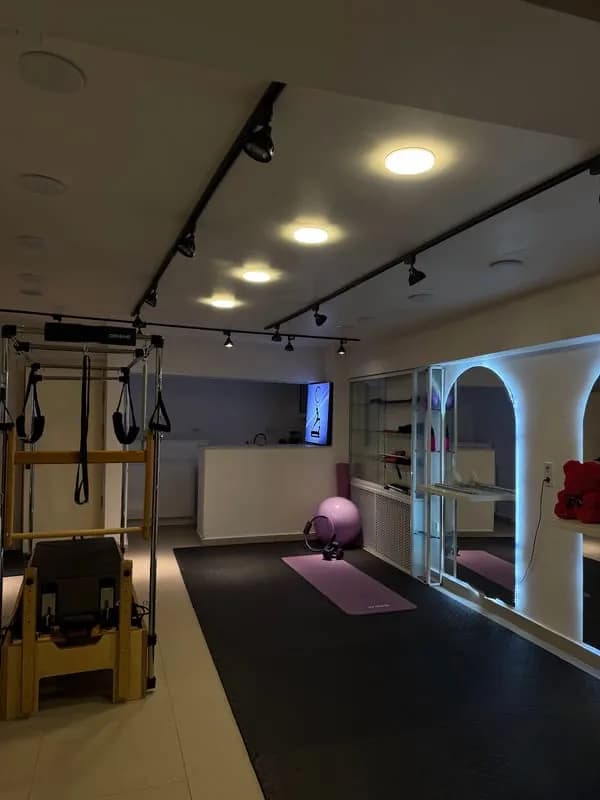 Elite Core Pilates Stüdyo — Etiler pilates stüdyosu