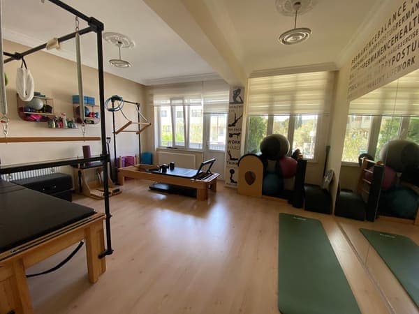 Akyalçın Fizik Tedavi Merkezi ve Pilates Salonu — Menteşe pilates stüdyosu