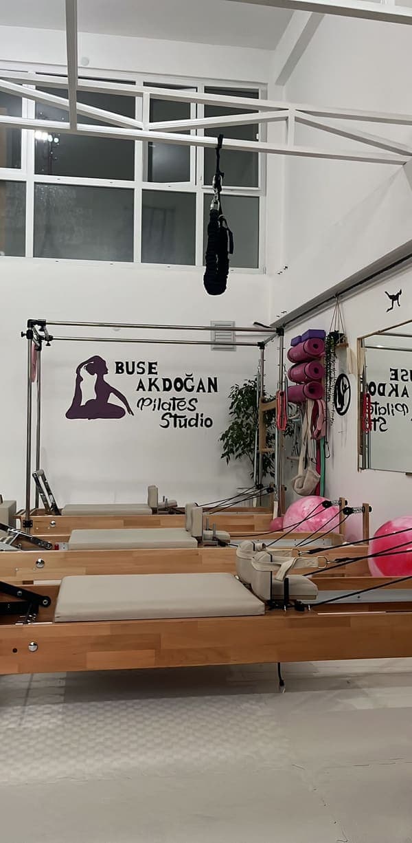 Buse Akdoğan Pilates Studio — Merkez pilates stüdyosu