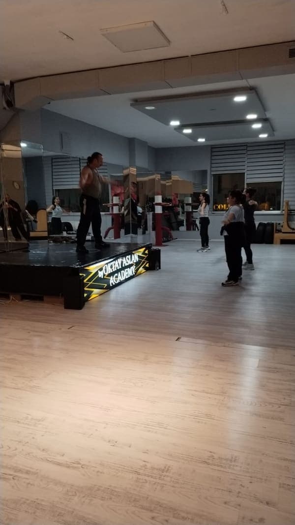 By OKTAY ASLAN Fitness Pilates academy — Beylikdüzü pilates stüdyosu