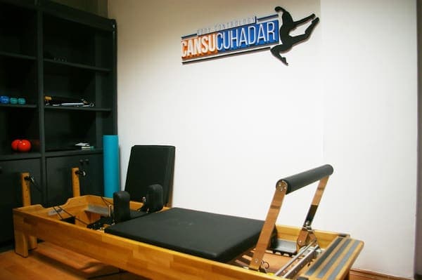 Cansu Çuhadar Pilates Stüdyosu — Fulya pilates stüdyosu