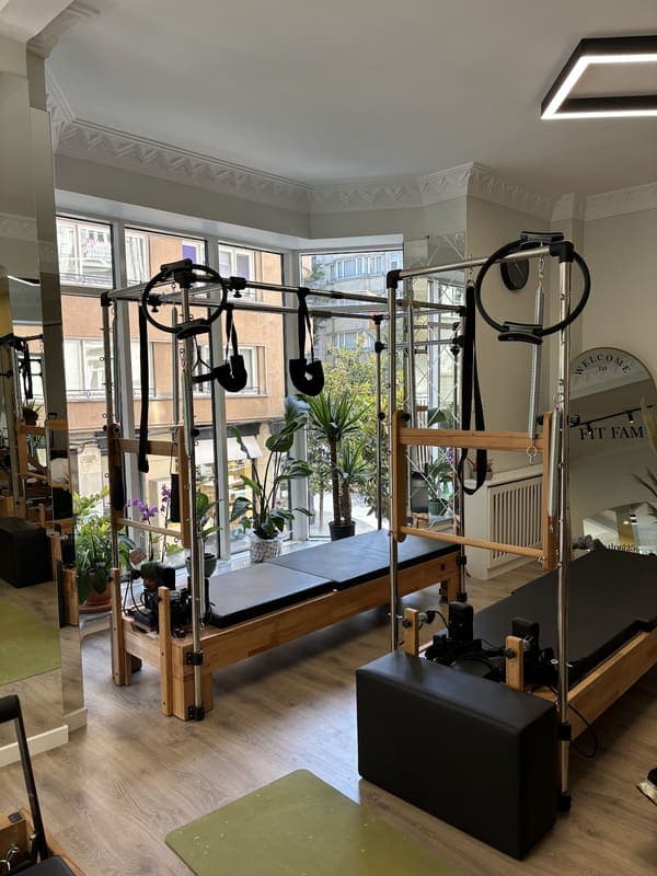 Fit Fam Pilates Studio — Teşvikiye pilates stüdyosu