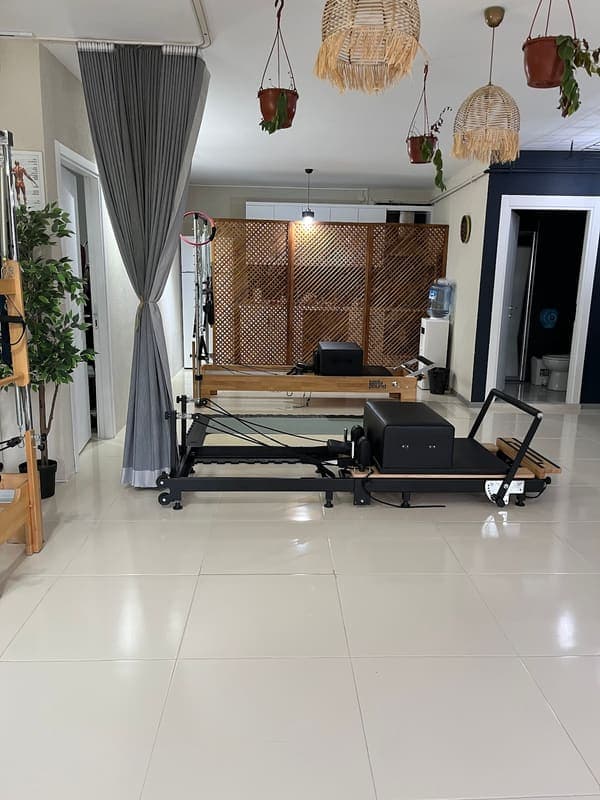 Fizyo and Pilates — Kadıköy pilates stüdyosu