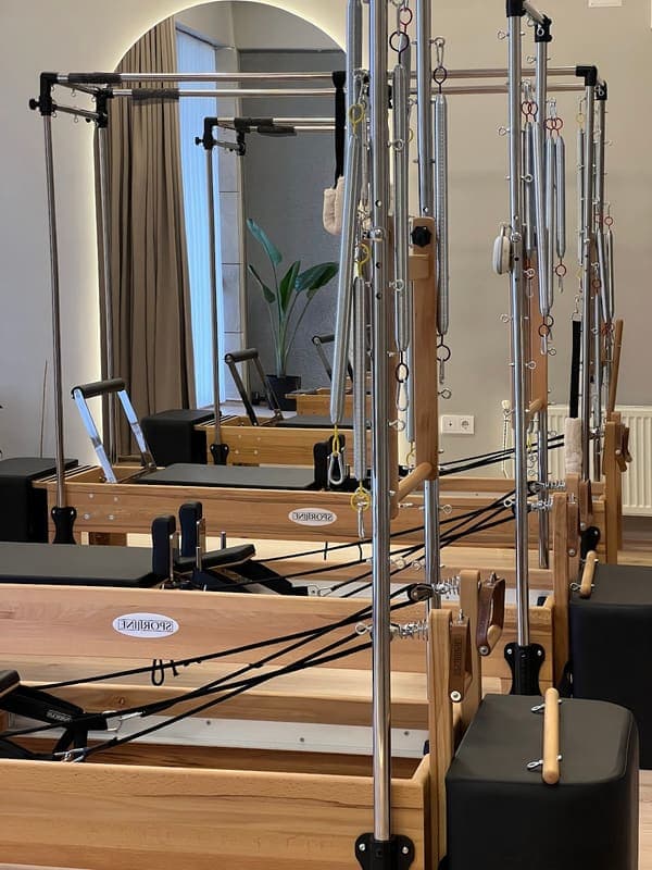 Flow Pilates Studio — Merkez pilates stüdyosu