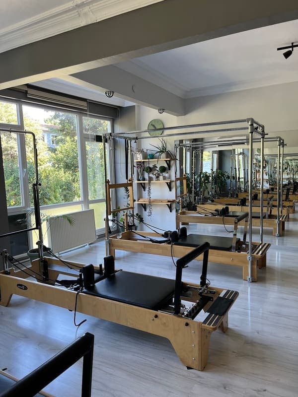 Fours Pilates Studio Bakırköy — Bakırköy pilates stüdyosu