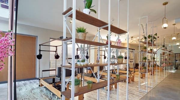 Gebze Pilates - Merve İslamoğlu - Mi Pilates — Gebze pilates stüdyosu