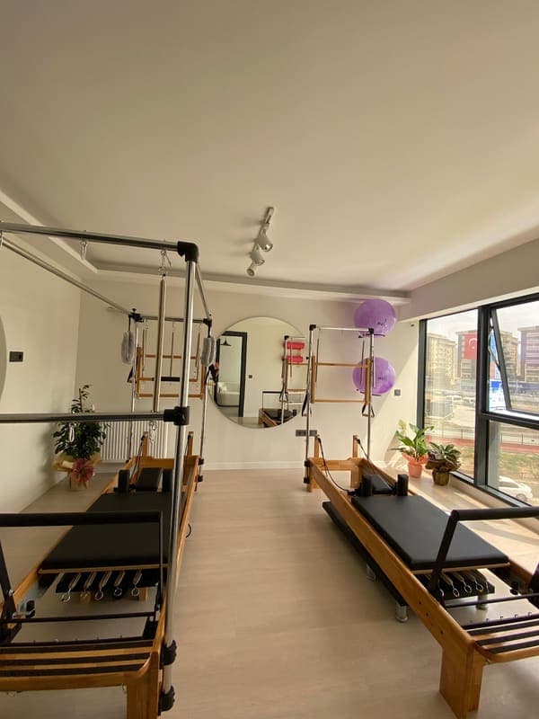 Gizem Köse Pilates Studio — Menemen pilates stüdyosu