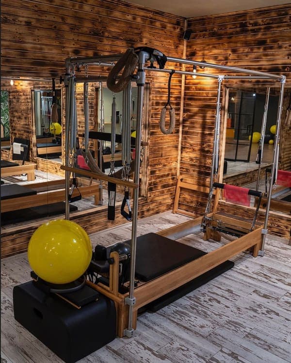 Honestagym ( Pılates - Crossfit ) P.t — Merkez pilates stüdyosu