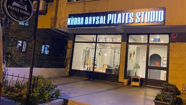 Kübra Baysal-Pilates Studio — Maltepe pilates stüdyosu