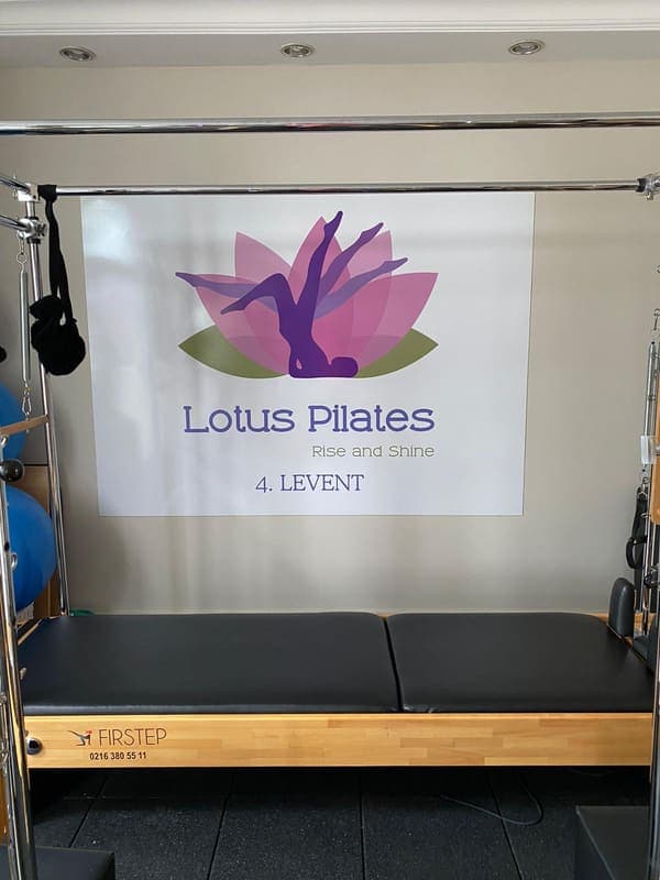 Lotus Pilates 4. Levent — Levent pilates stüdyosu
