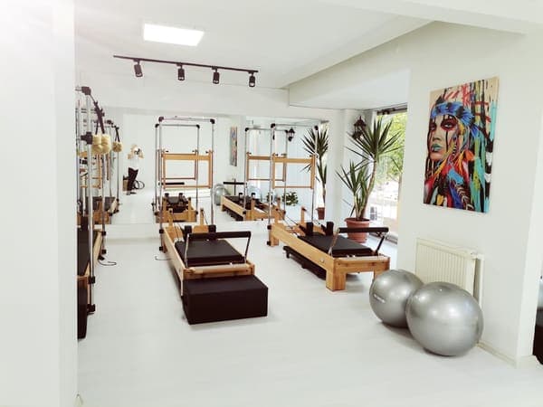 Melike Doğan Pilates Stüdyo (Bayanlara Özel Stüdyo) — İzmit pilates stüdyosu