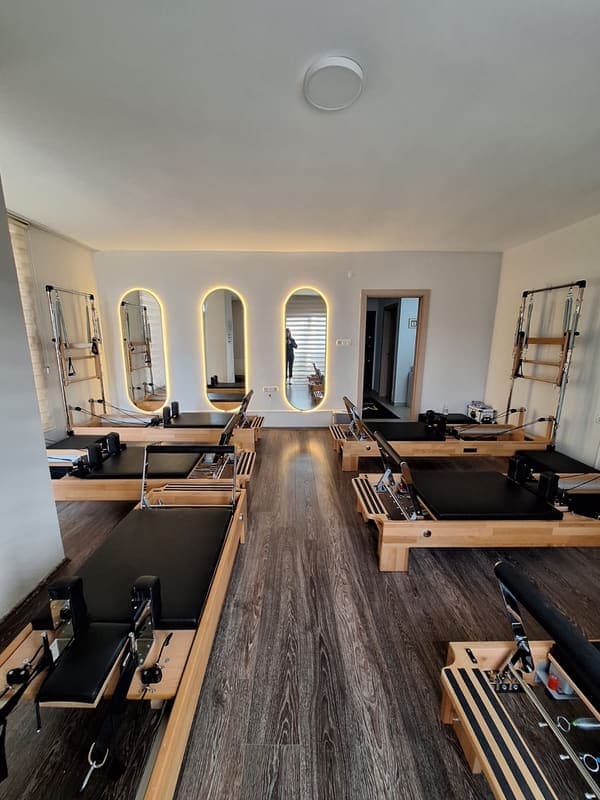 Melike Ermiş Pilates Studio — Gebze pilates stüdyosu