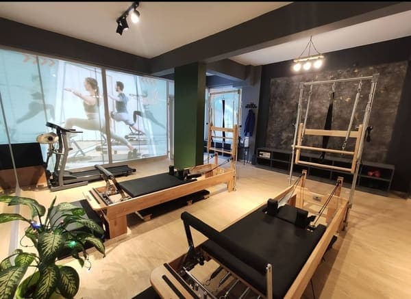 Mububa Reformer Pilates Studio — Muratpaşa pilates stüdyosu