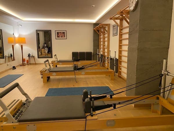 Niche pilates & yoga — Kadıköy pilates stüdyosu