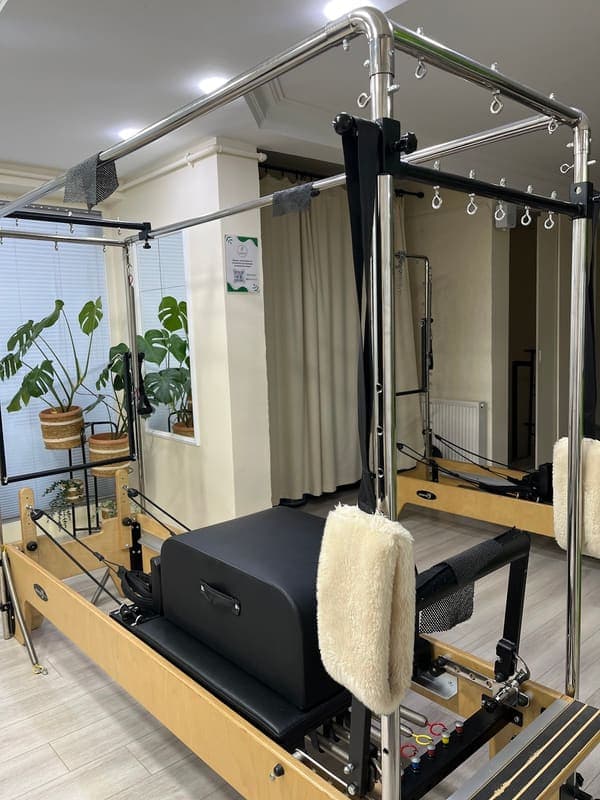 PHYSIO - ES Pilates ve Egzersiz Merkezi (Bağlarbaşı) — Üsküdar pilates stüdyosu