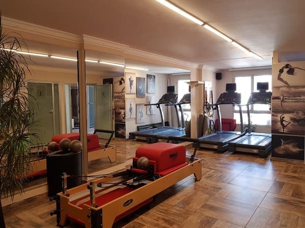 Pilates Akademi Nişantaşı — Teşvikiye pilates stüdyosu