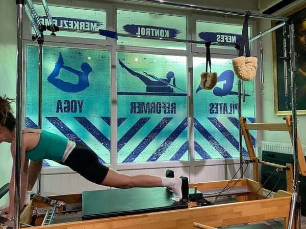 Reform Wellness Pilates & Bodyart Studio — Karşıyaka pilates stüdyosu