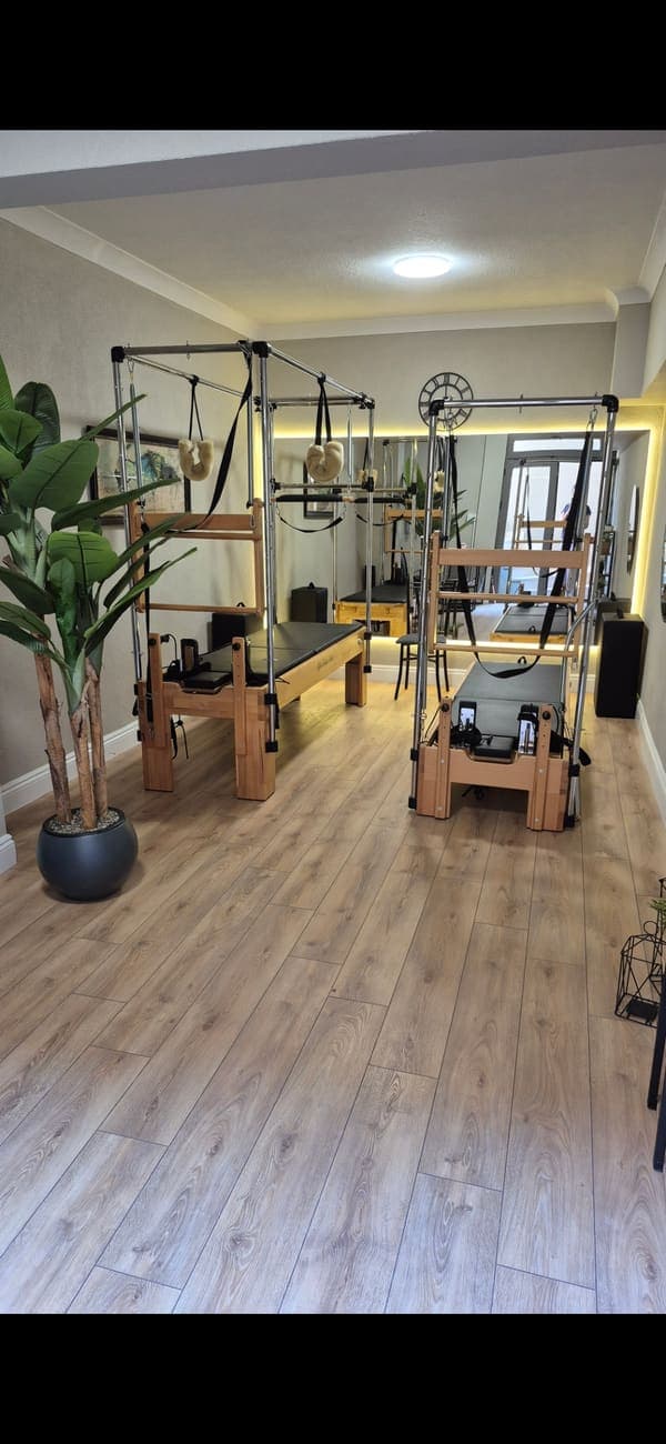 Reformer Pilates Studio — Merkez pilates stüdyosu