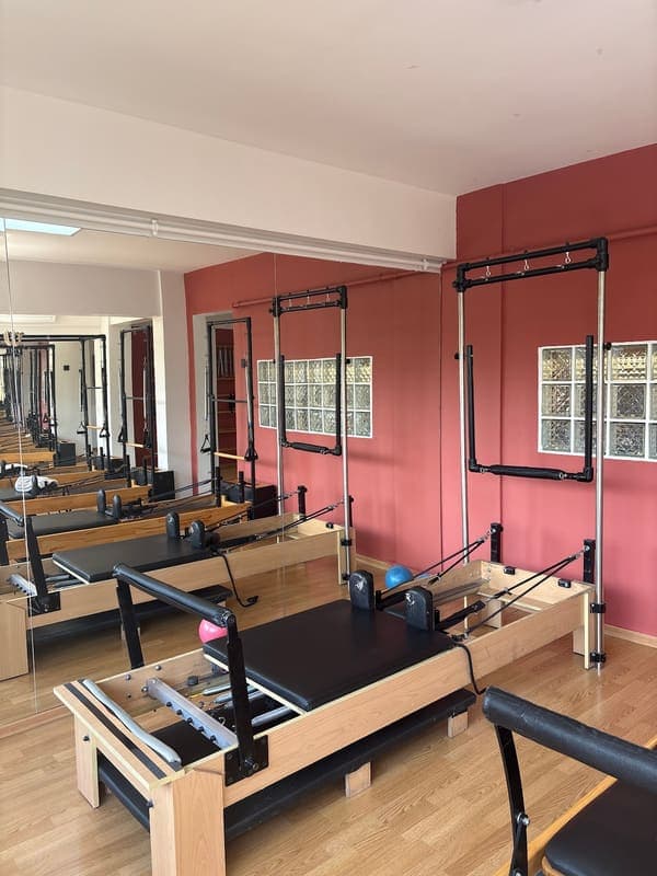 Setbaşı pilates salonu Tuğba Engiz — Osmangazi pilates stüdyosu