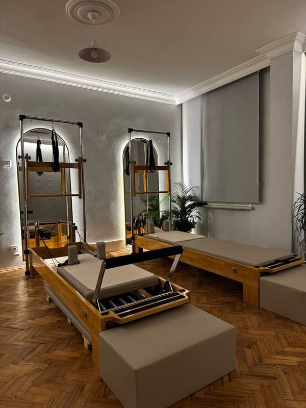 Shape Pilates Studio — Kadıköy pilates stüdyosu