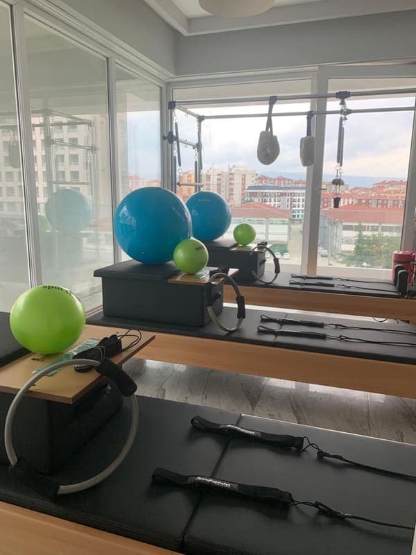 Sıla Pilates Reformer Studio — Tepebaşı pilates stüdyosu