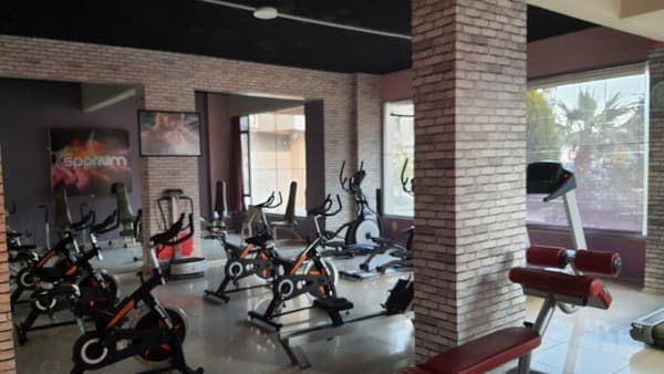 Sporium Kardiyo& Reformer Pilates Salonu — Torbalı pilates stüdyosu
